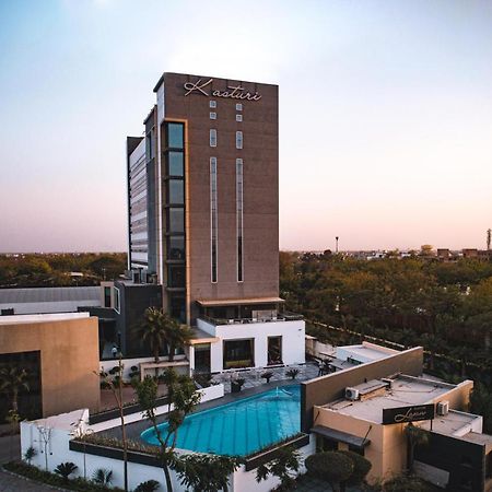 Hotel Kasturi Orchid Pāl Екстериор снимка