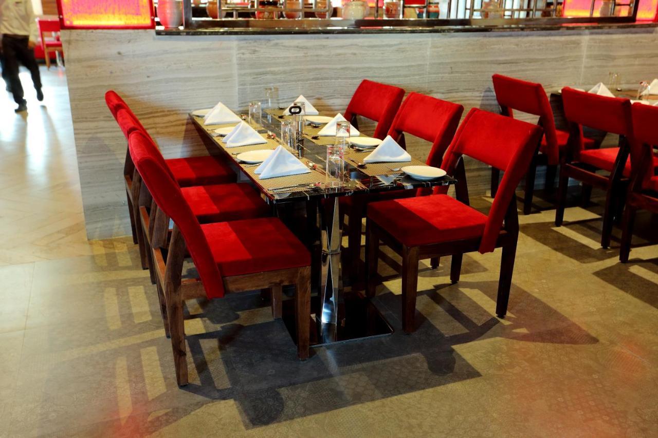 Hotel Kasturi Orchid Pāl Екстериор снимка